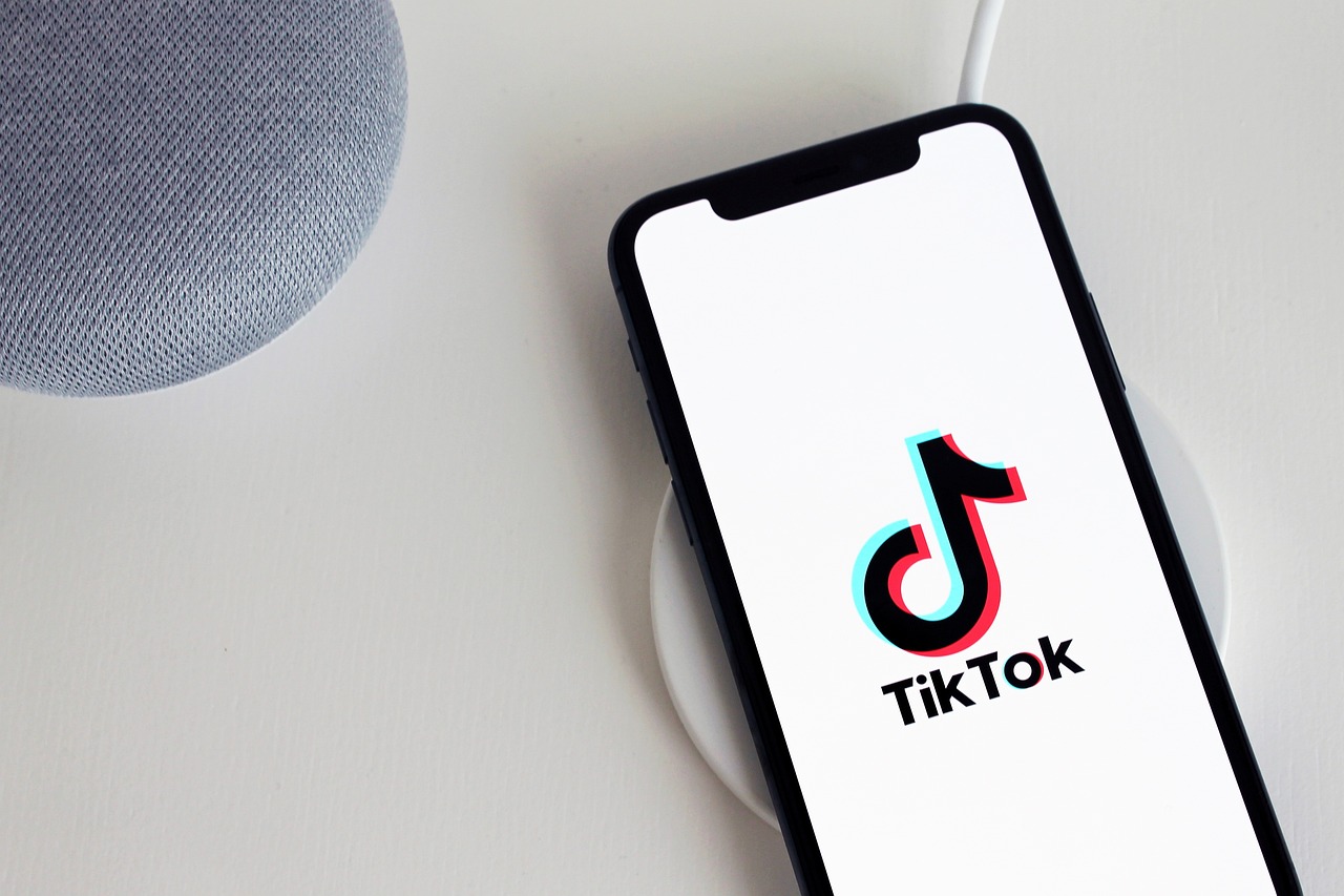 TikTok運用でバズる7つの方法